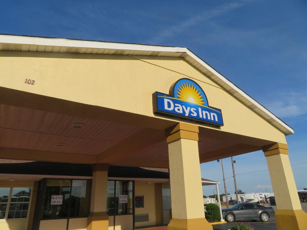 Days Inn By Wyndham Блайтвилл Экстерьер фото
